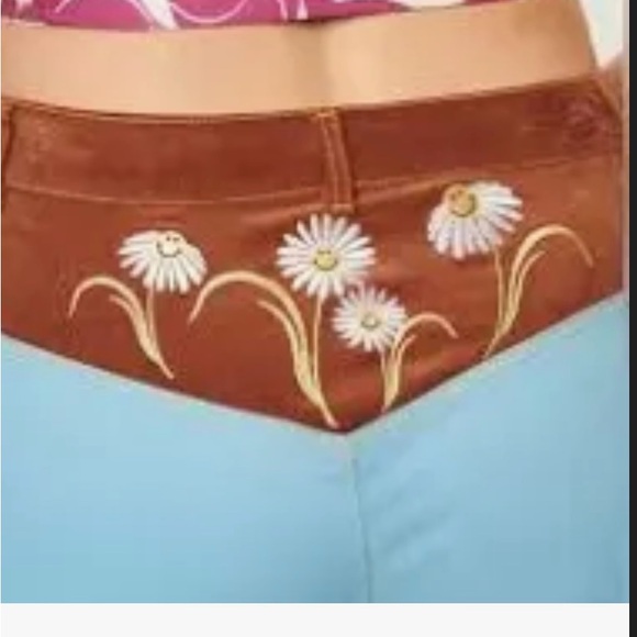 Smiley Jeans by Unique Vintage-Size 6-8 - Picture 8 of 9